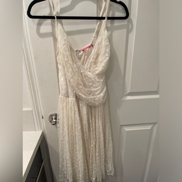 Dresses & Skirts - Cream Lace Romantic Boho Dress Medium